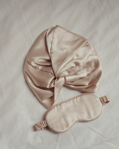 Zijden Bonnet voor lang haar, verzorgt je haar tijdens het slapen, in de kleur crème.