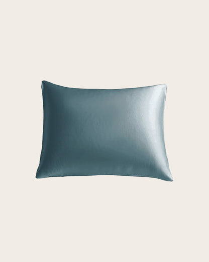 Luxe 100% Moerbei Zijden Kussenslopen van Silky Family in de kleur blauw maat 50x60cm