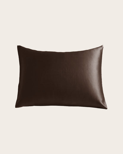 Luxe 100% Moerbei Zijden Kussenslopen van Silky Family in de kleur donkerbruin maat 60x70cm