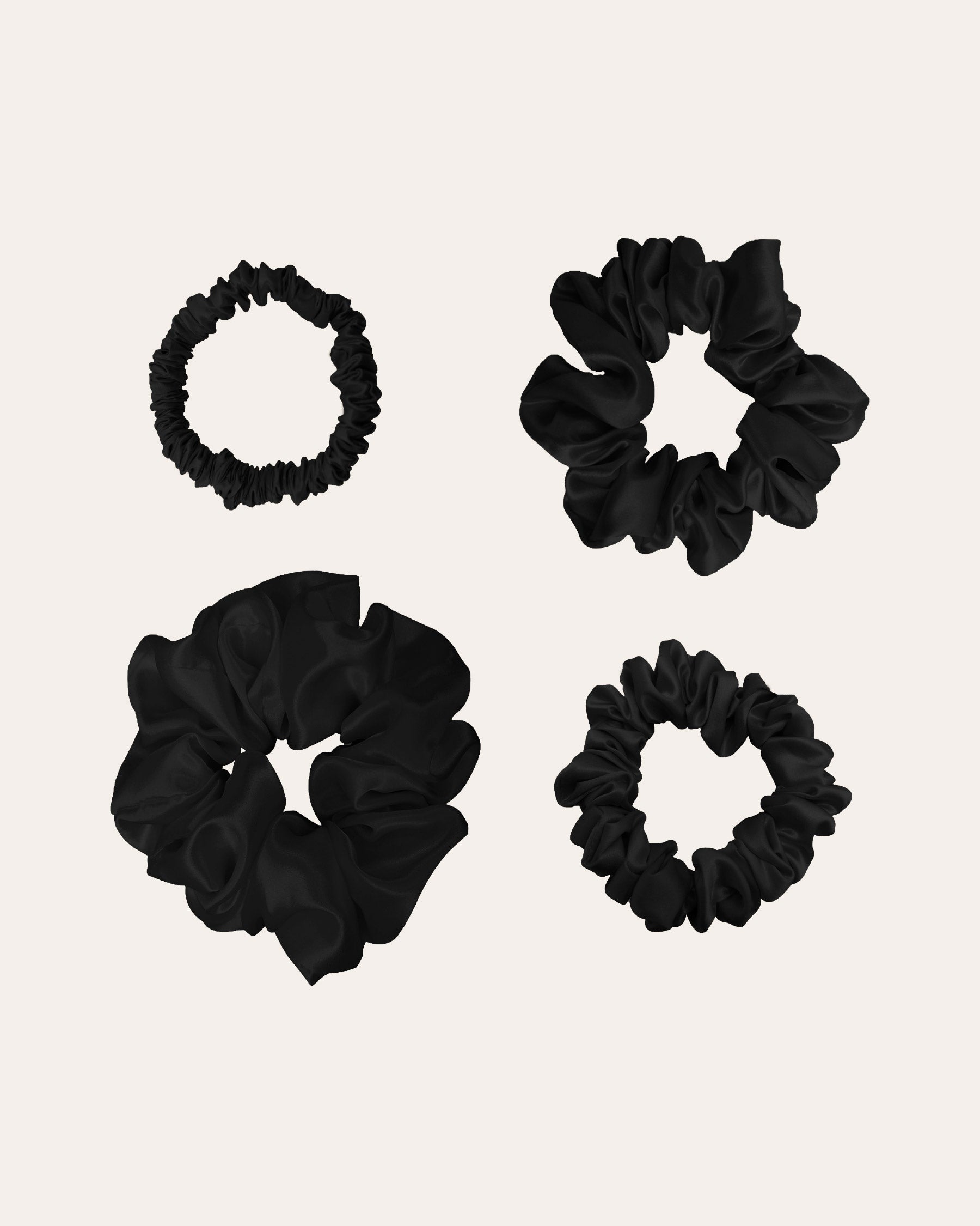 Luxe 100% Moerbei Zijden Scrunchies in 4 maten in de kleur zwart, zijden elastieken. 